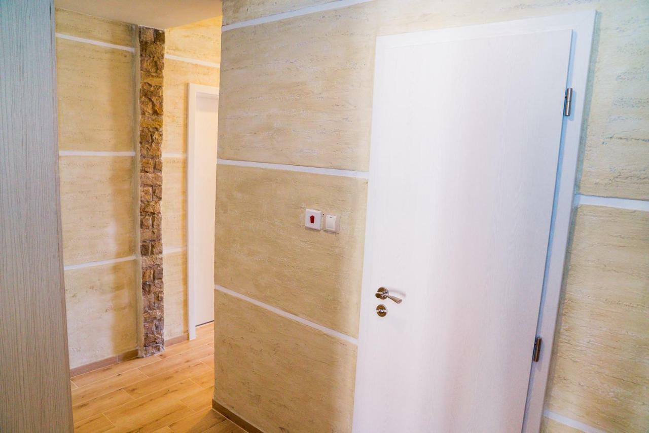 Sofia Central Luxury Apartment Buitenkant foto